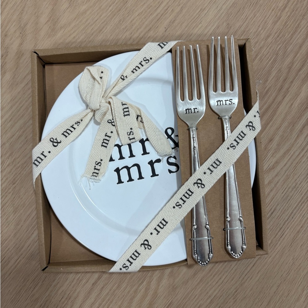 Elegant Mr. & Mrs. Dining Set - White